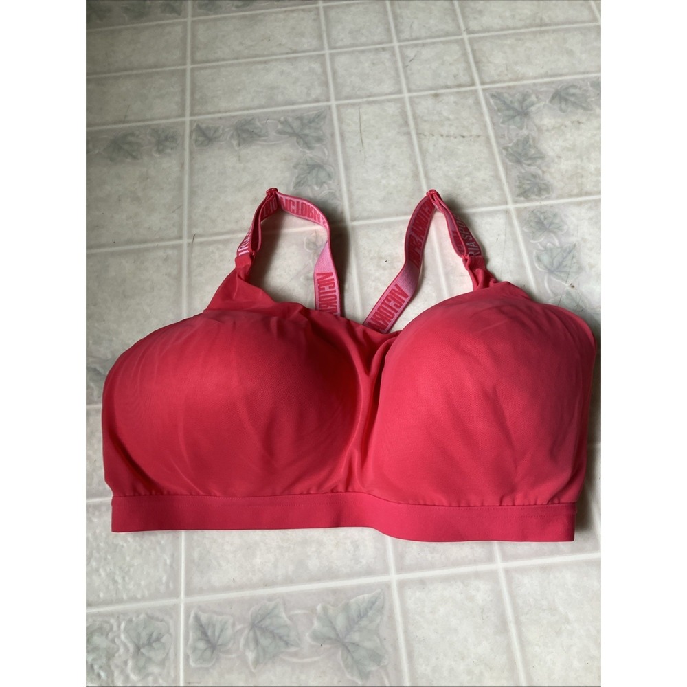 Victoria's Secret Sport 38DD Lightweight Bra Molded Cups Mesh Panel Coral Pink
